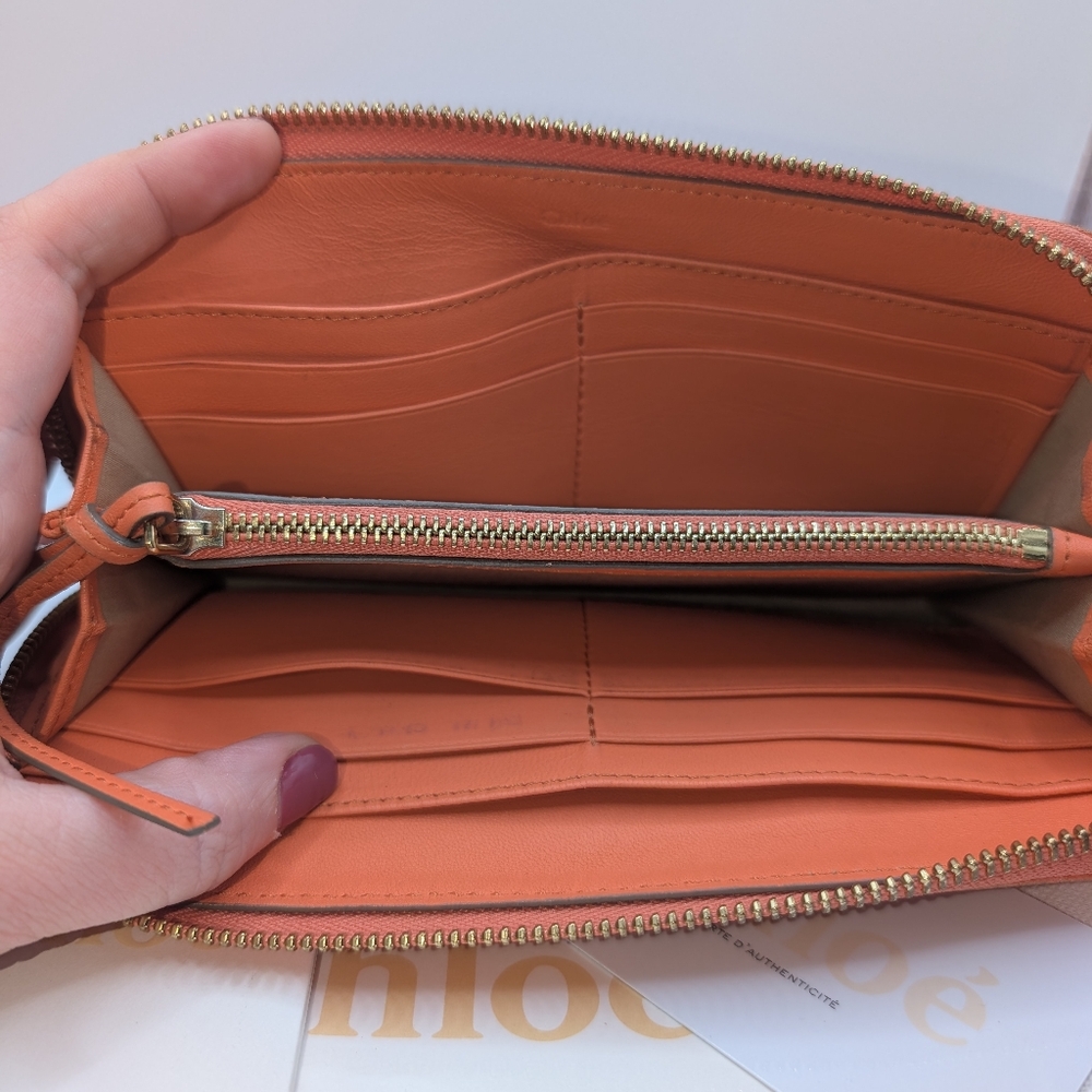 Chloé Coral Wallet - Picture 2 of 5